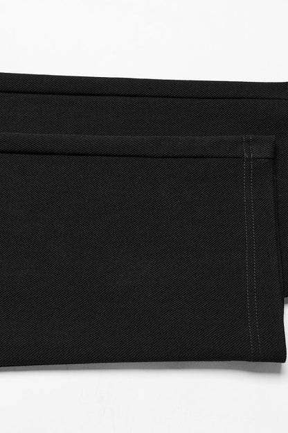 Beautifully Finished Pants in a Timeless Design