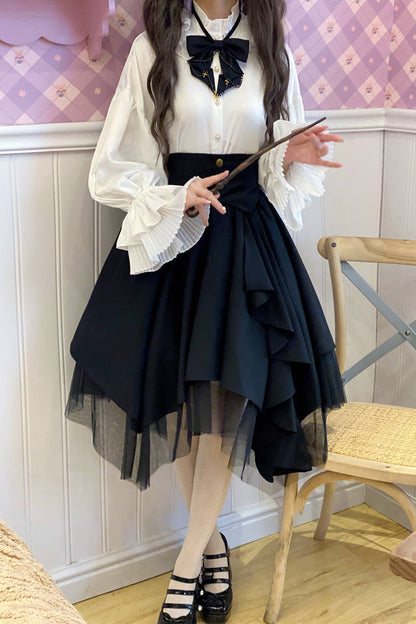 Casually Elegant Garment with a Refined Edge