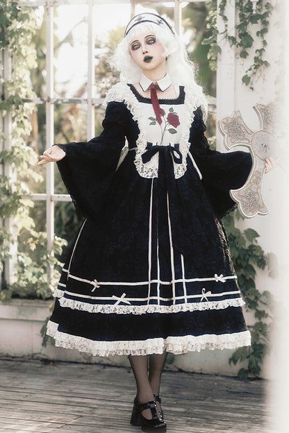 Casually Elegant Dress with a Refined Edge
