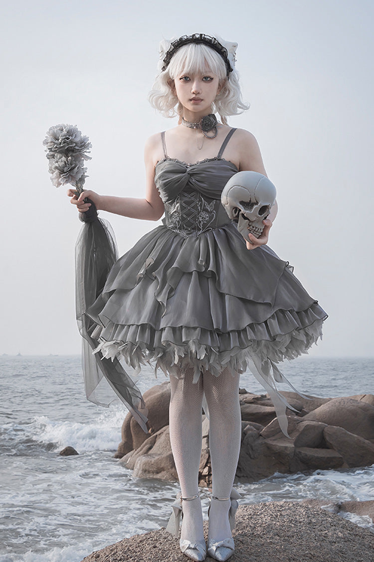 Finely Styled Dress with a Classic Vintage Look