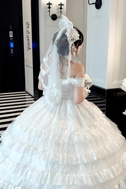 Beautifully Crafted Dress in a Classic Style