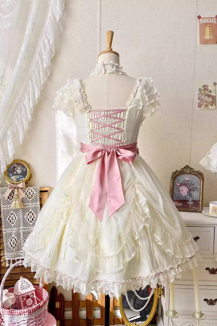 Finely Styled Dress with a Classic Vintage Look