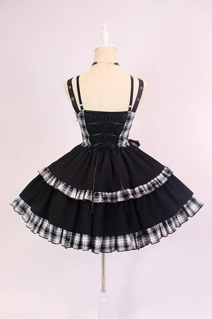 Subtly Elegant Dress with a Refined Vintage Look