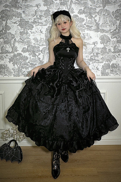 Finely Styled Dress with a Classic Vintage Look