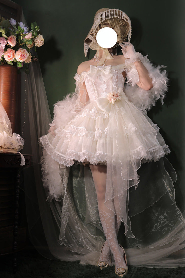 Finely Styled Dress with a Classic Vintage Look