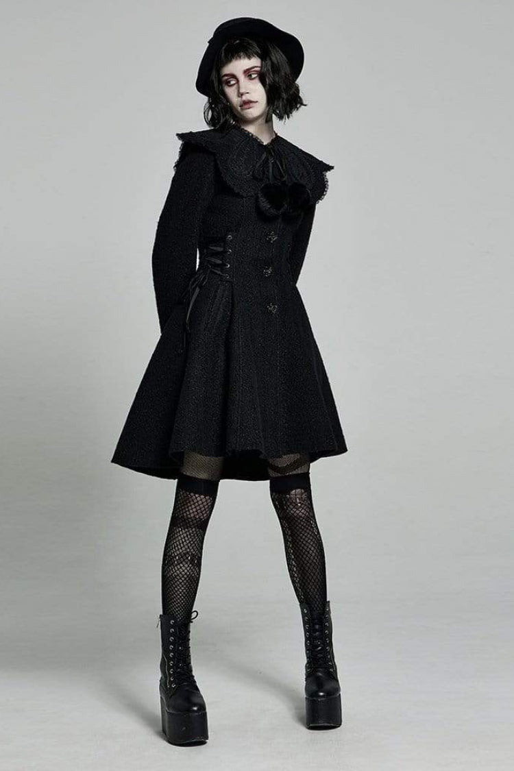 Finely Styled Coat with a Classic Vintage Look