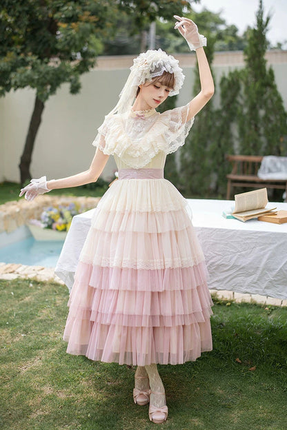 Subtly Elegant Dress with a Refined Vintage Look