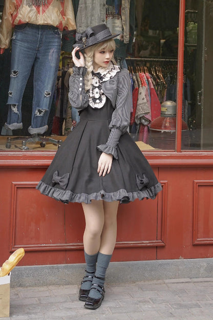 Subtly Elegant Dress with a Refined Vintage Look