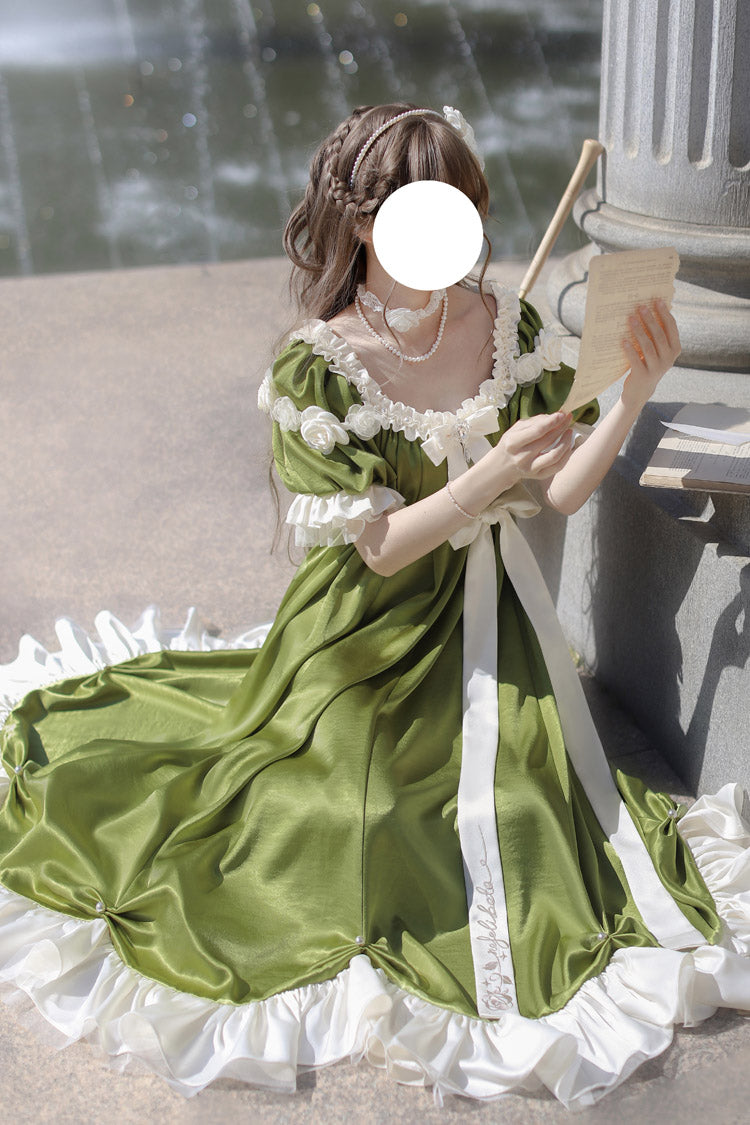 Subtly Elegant Dress with a Refined Vintage Look