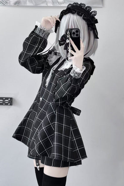 Casually Elegant Dress with a Refined Edge