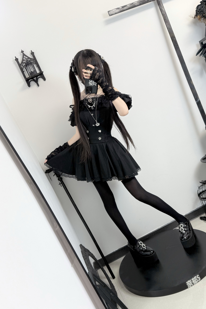[pre-order] Jirai Off Shoulder Top + Flare Skirt + Ribbon