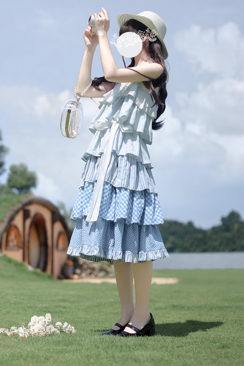 Sky Sweet Tiered Sleeveless Dress + Ribbon Brooch