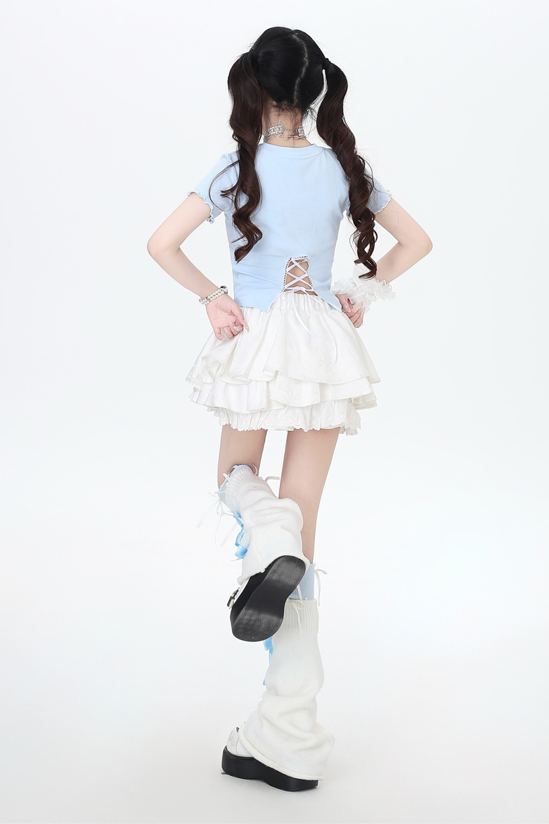 Letter Ribbon Slim Fitted T-shirt