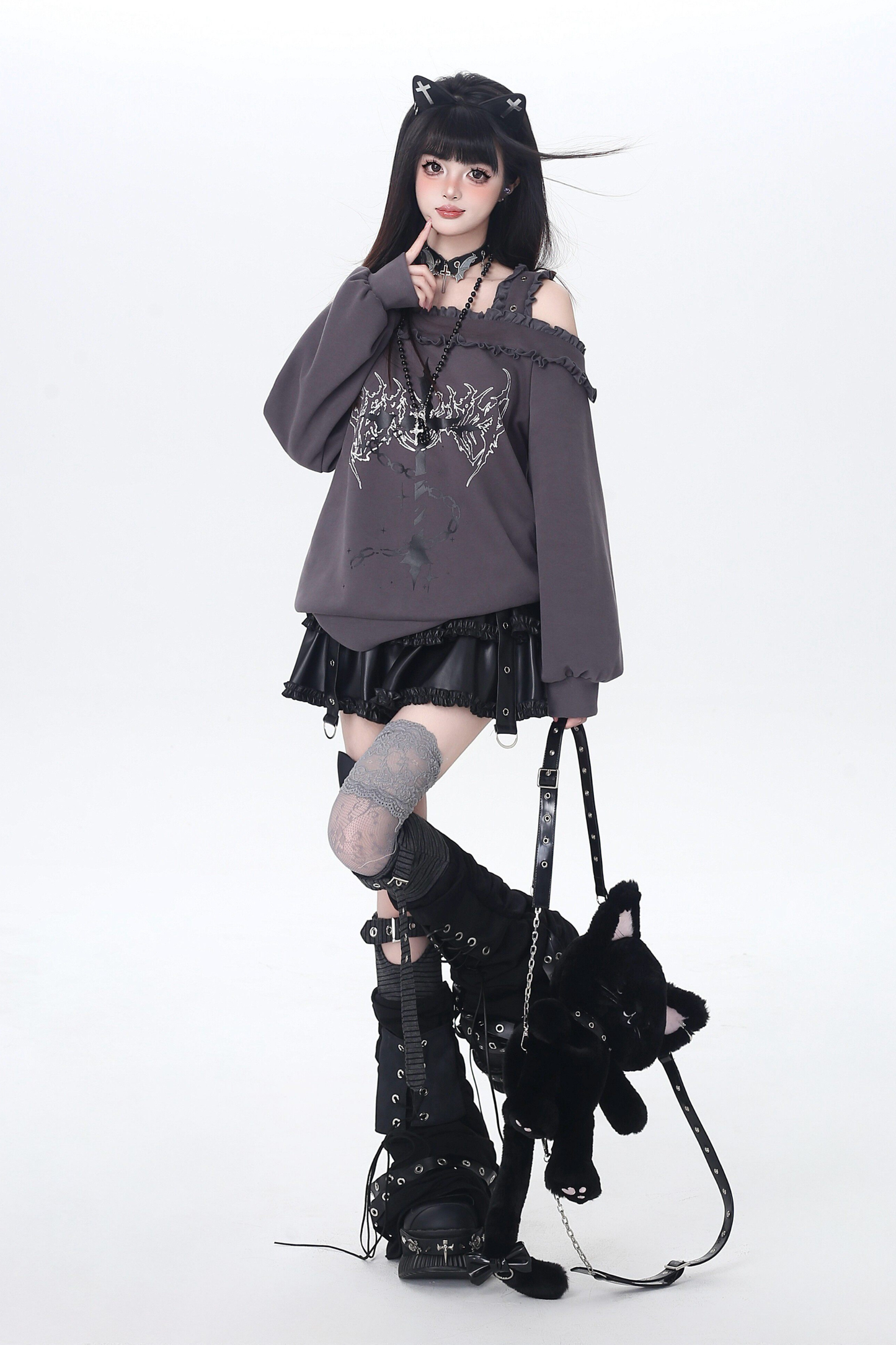 Cross Silence One-shoulder Top