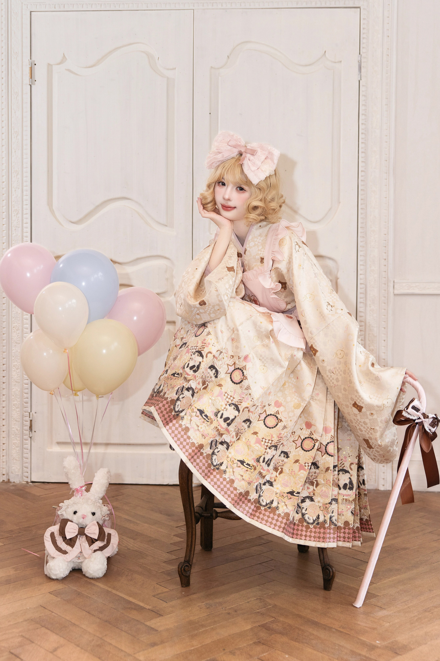Chinese-style Sweet Circus Apron + Top + Skirt + Clip