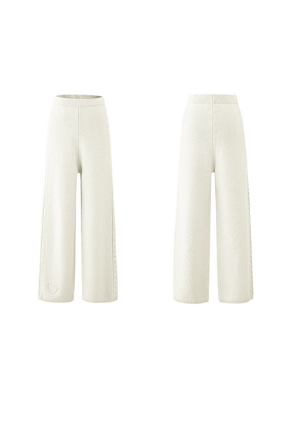 Wool Twist Knit + Knit Flare Wide Pants + Knit Muffler