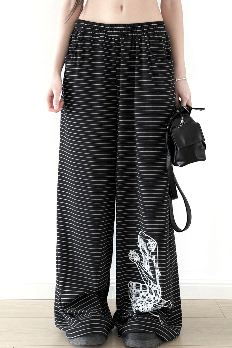 One Shoulder Top + Innerwear + Loose Pants