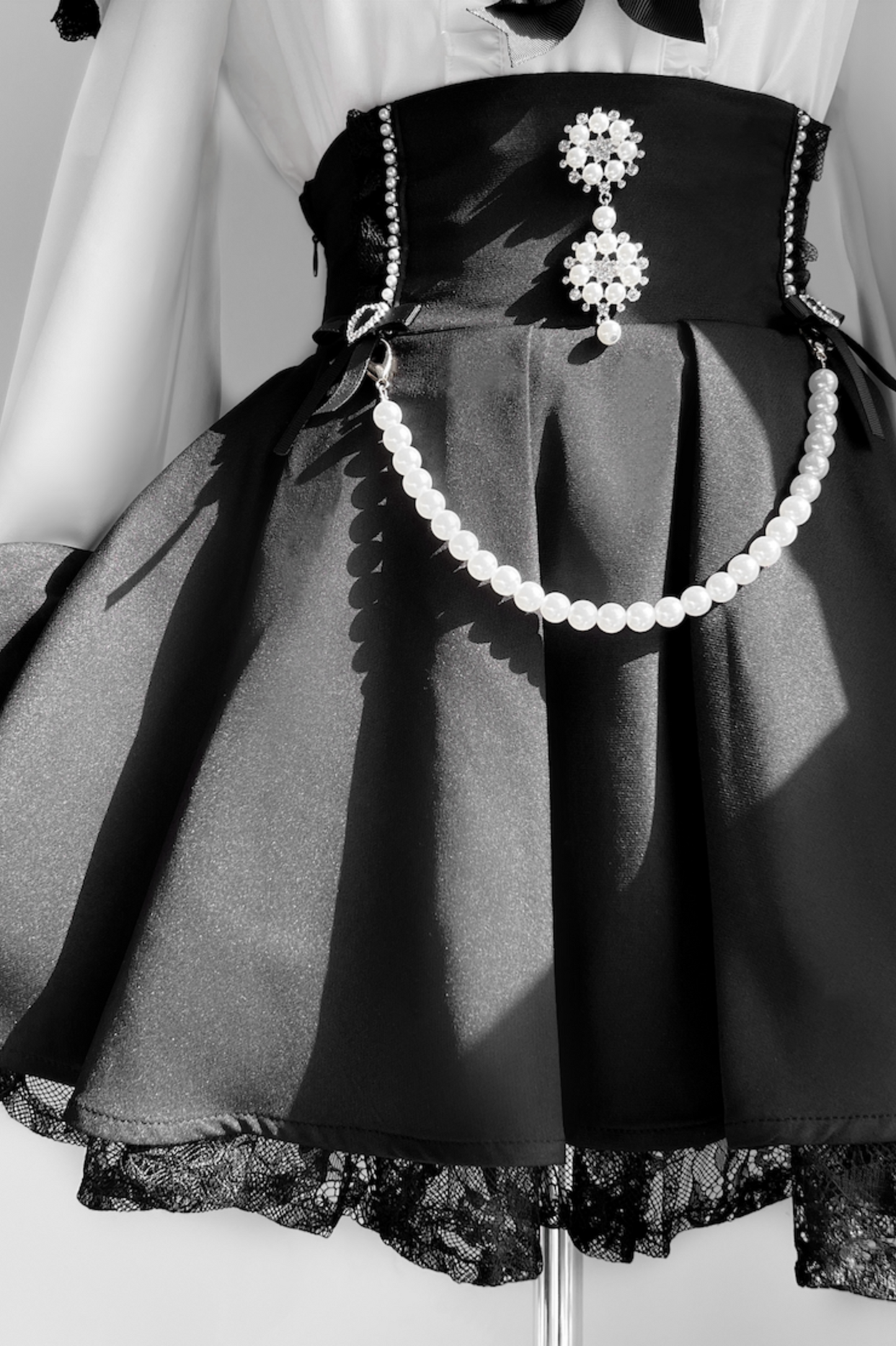 [pre-order] Jirai Sweet Girly Love Top + Pearl Skirt
