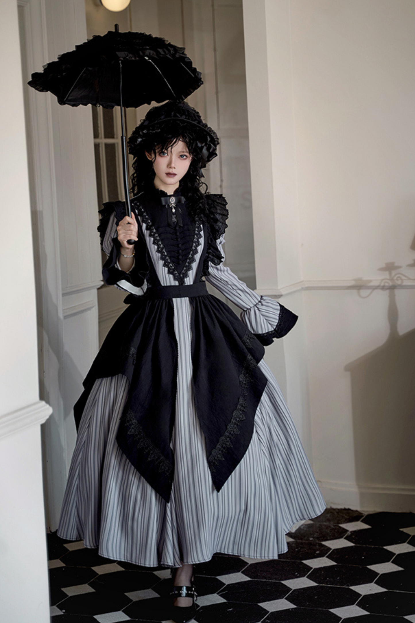 [pre-order] Stripe Lolita Dress + Apron + Necklace + Ribbon