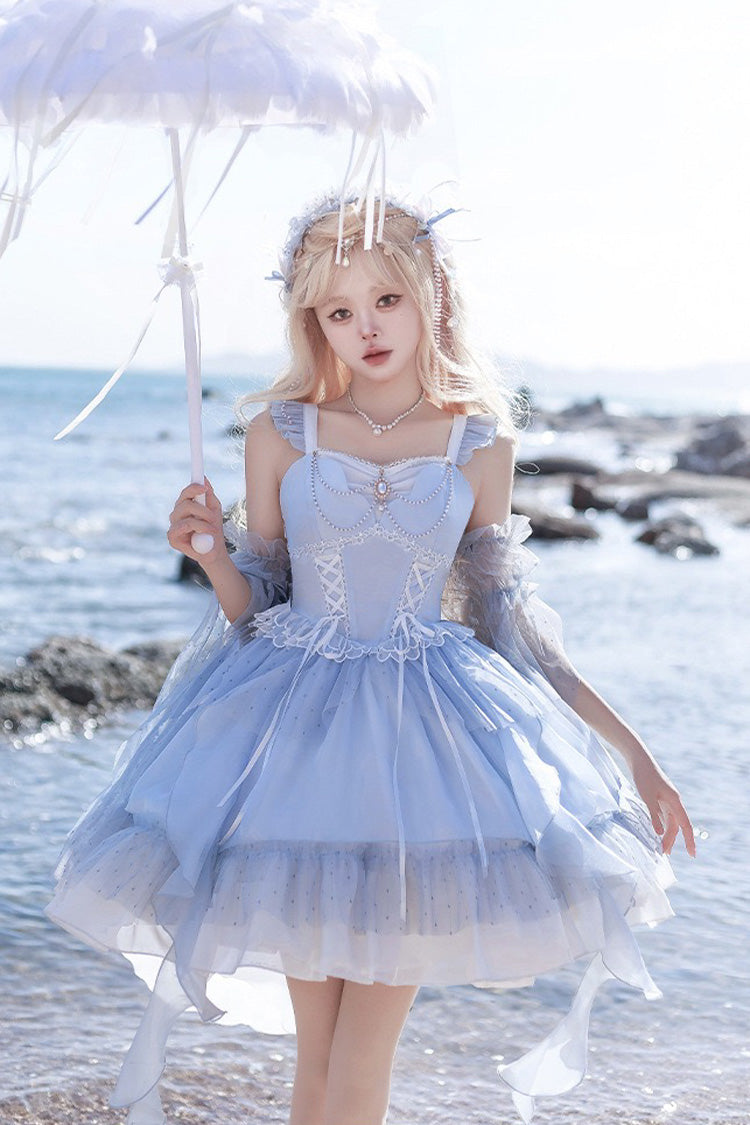 Finely Styled Dress with a Classic Vintage Look