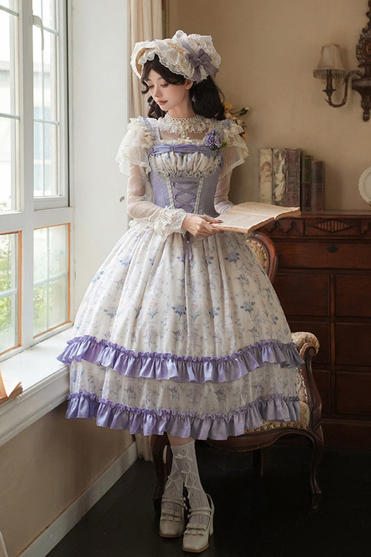 Finely Styled Dress with a Classic Vintage Look