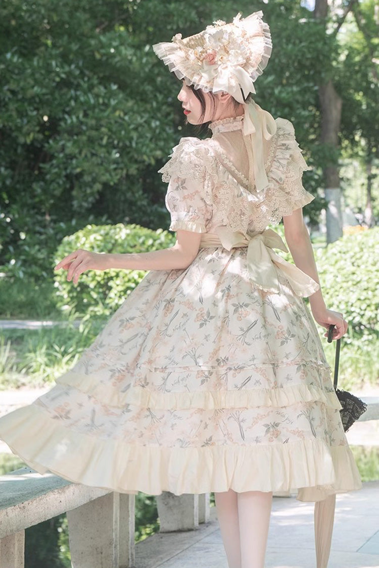 Finely Styled Dress with a Classic Vintage Look