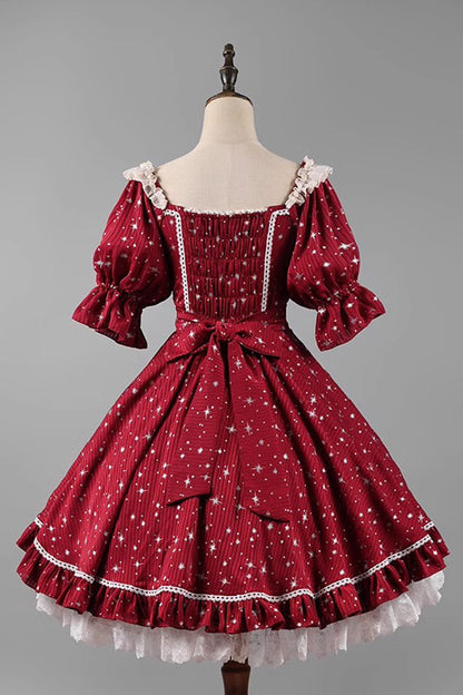 Finely Styled Dress with a Classic Vintage Look