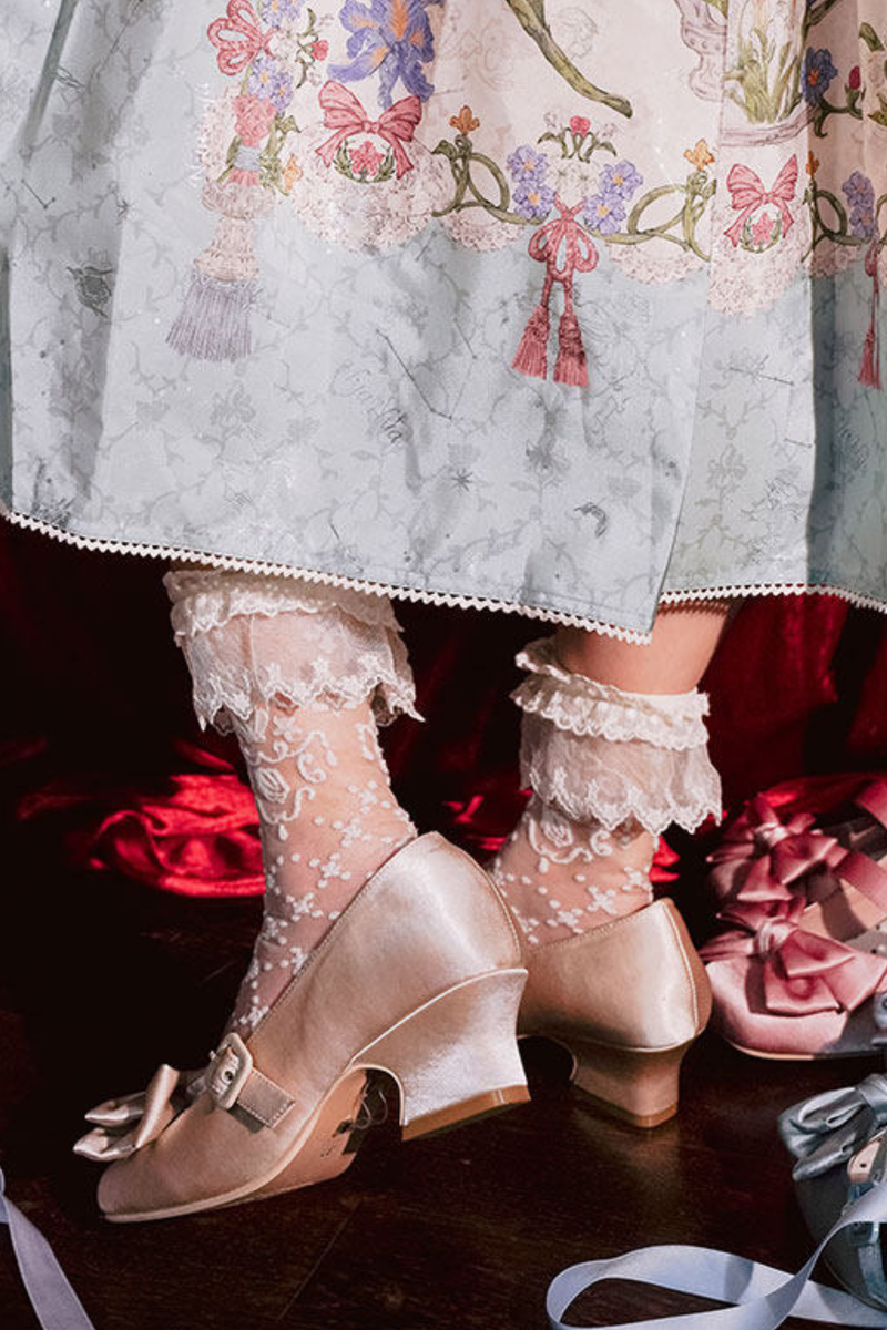 Lace-up Ribbon Satin Square Toe Shoes