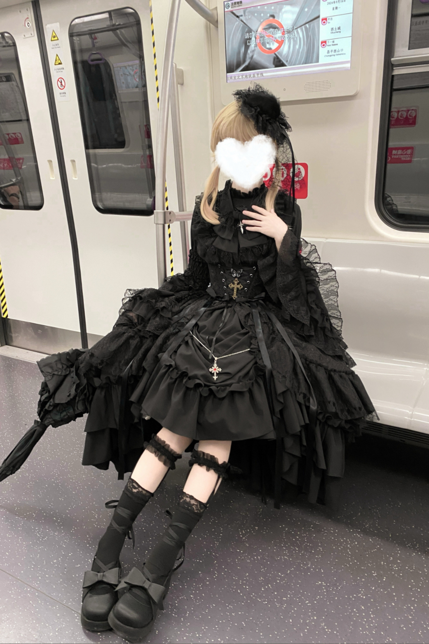 Gothic Super Jisleeve Lolita Shirt + Ruffle Skirt + Hat