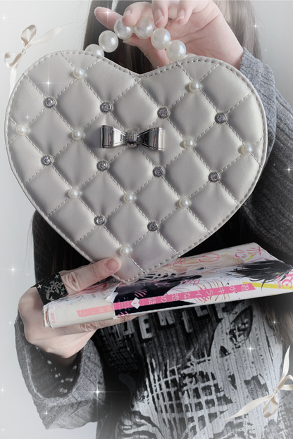 Pearl Quilted Sweetheart Bag