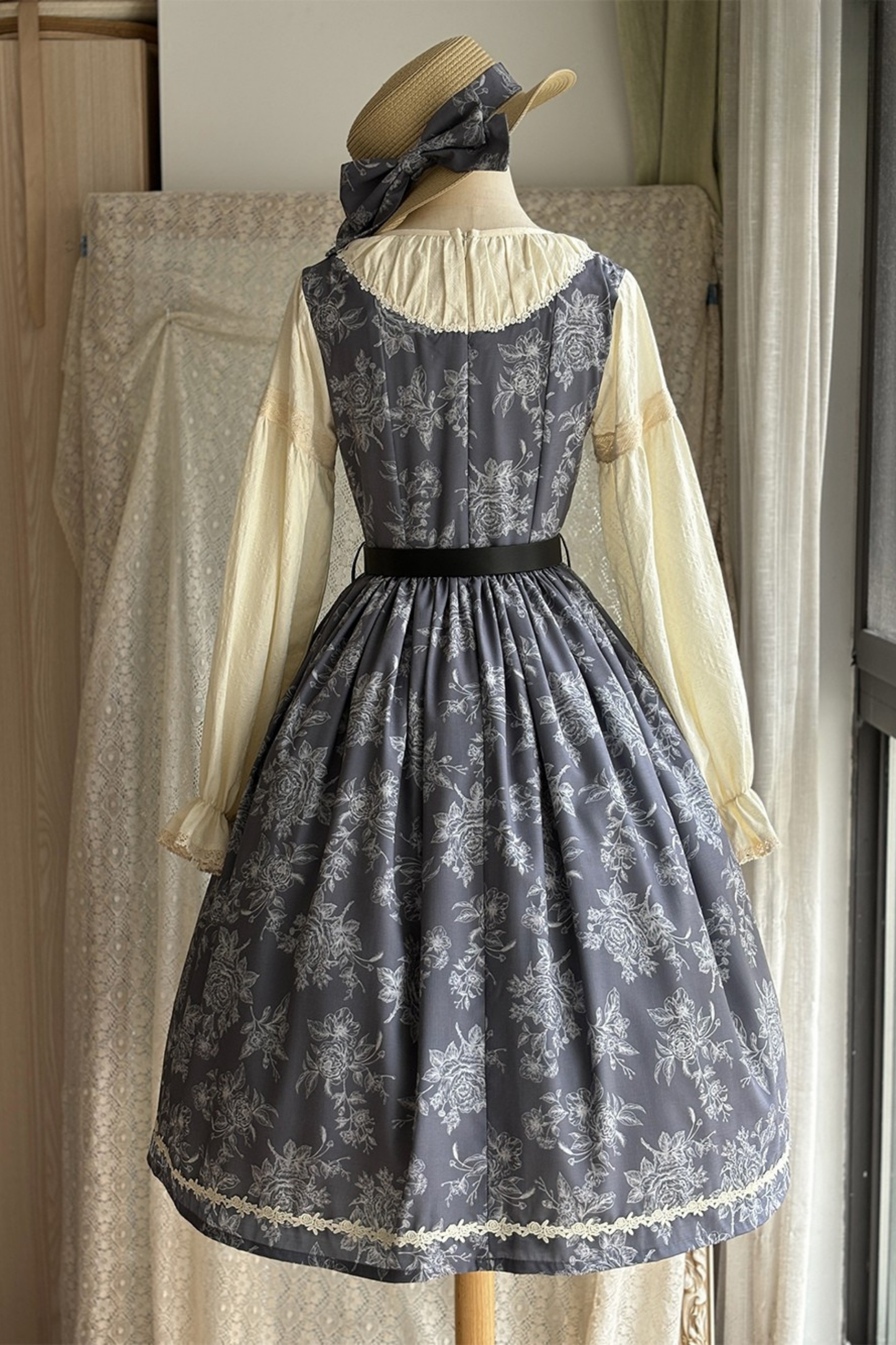 Sketch Wild Rose Lolita Dress
