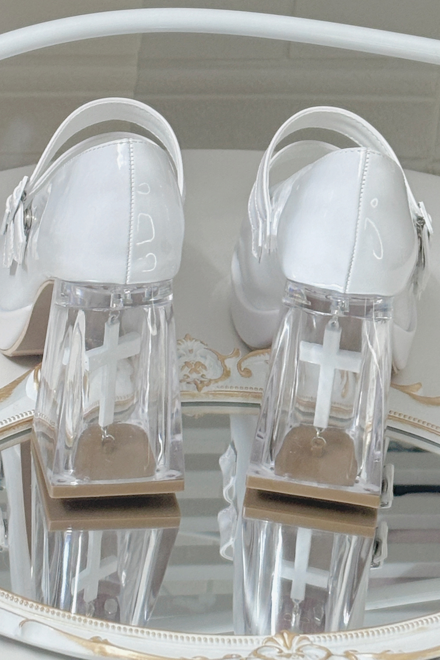 [pre-order] Cross Aria Gothic Lolita Clear Shoes