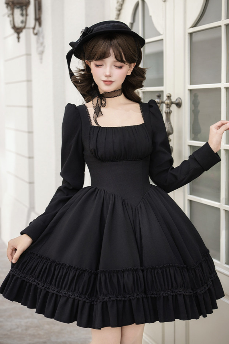 Gothic Dress + Fake Collar + Hat