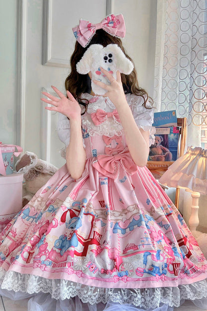 Classic Vintage Dress with a Flattering Fit