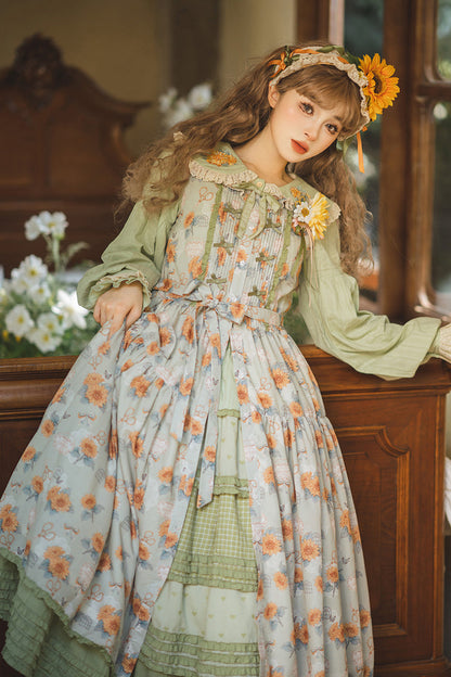 Classic Vintage Dress with a Flattering Fit