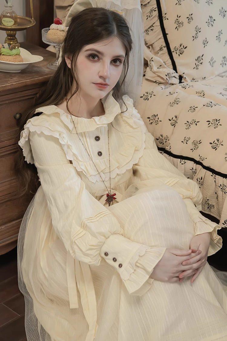 Subtly Elegant Dress with a Refined Vintage Look