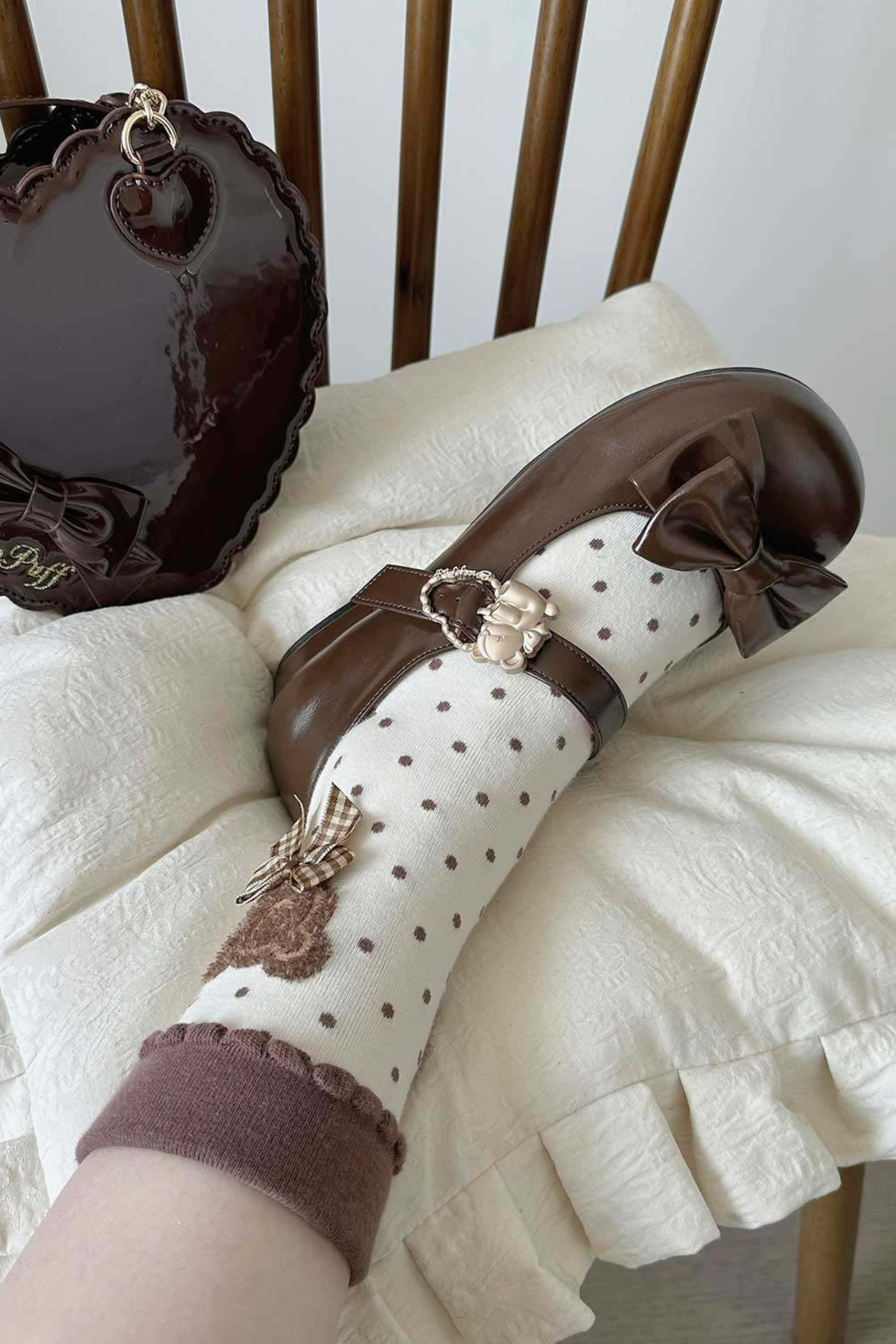 Glossy Color Ribbon Shoes