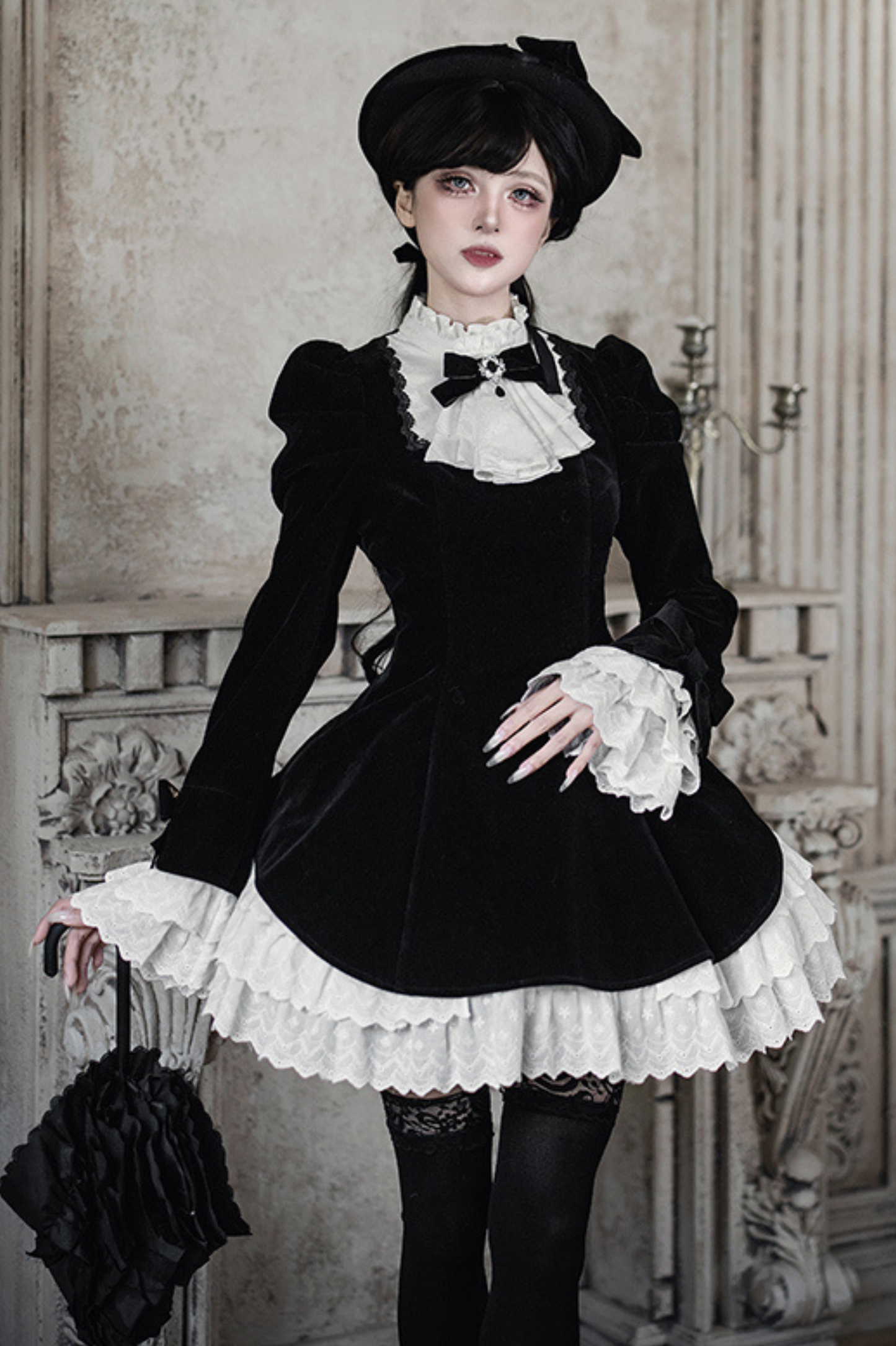 Slim Contrast Color Twin Dress + Collar + Bow + Brooch + Hat