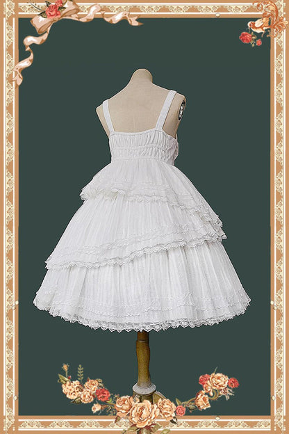 Subtly Elegant Dress with a Refined Vintage Look