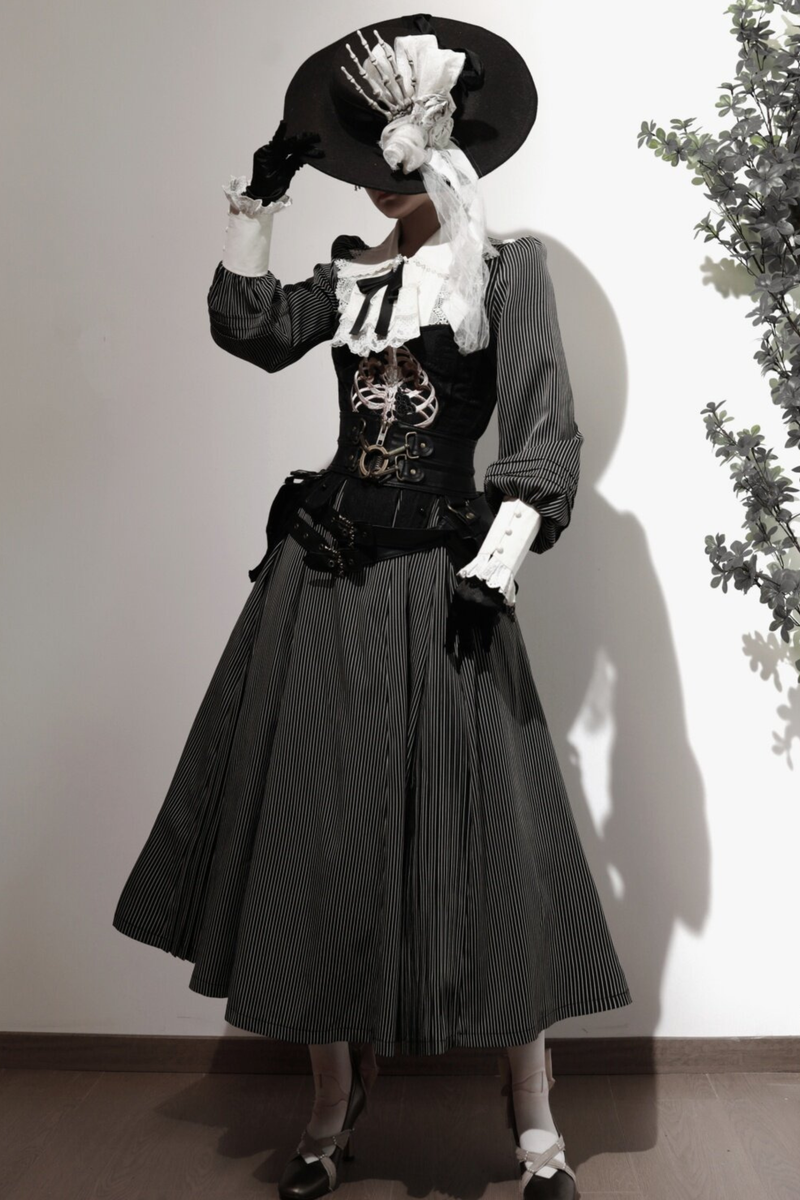 Retro Lolita Dress + Apron