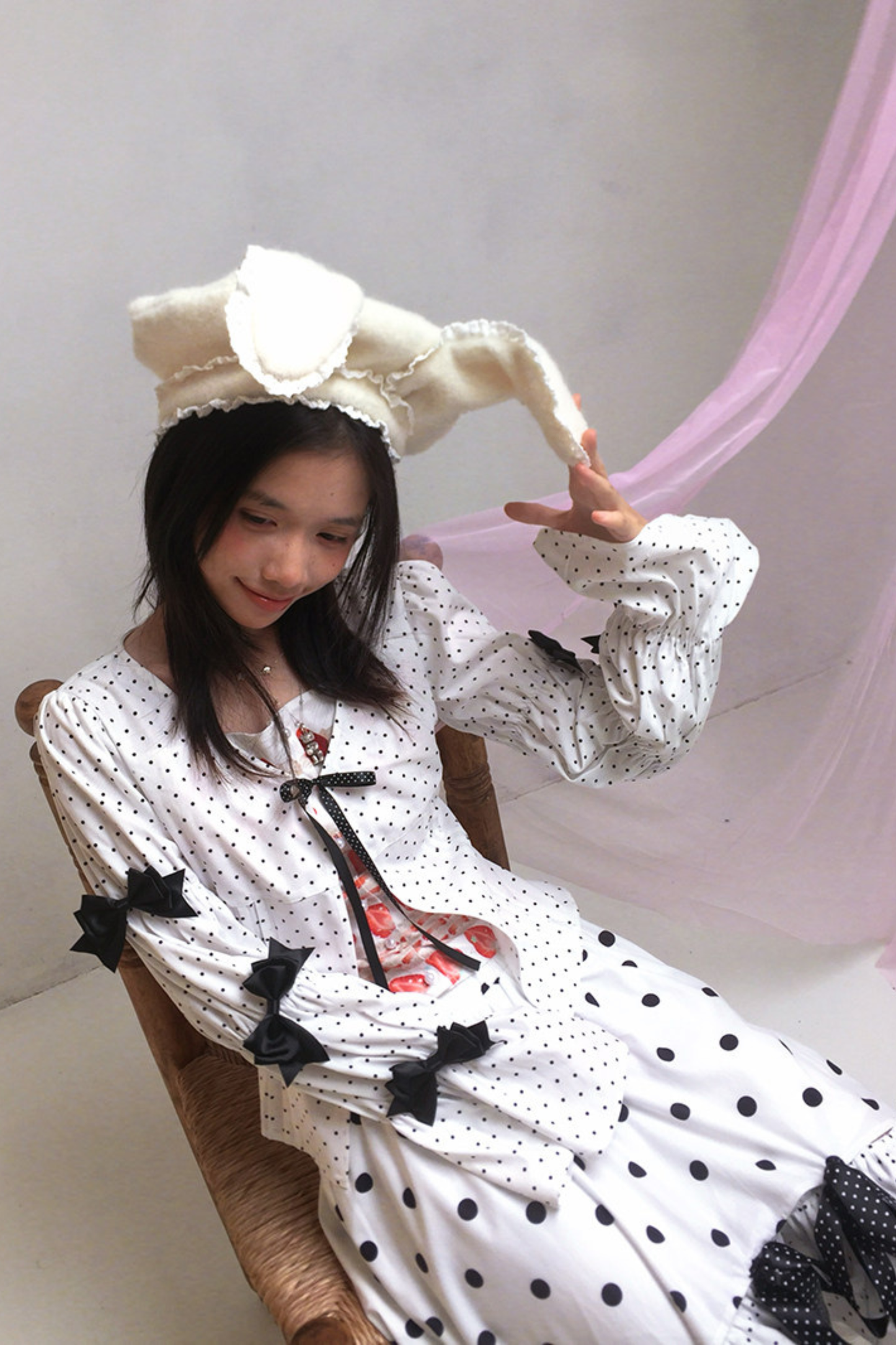 Lace Rabbit Ears Beret