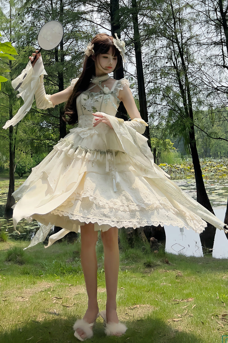 Finely Styled Dress with a Classic Vintage Look