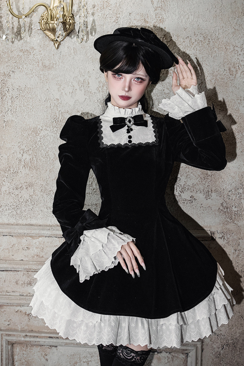 Slim Contrast Color Twin Dress + Collar + Bow + Brooch + Hat