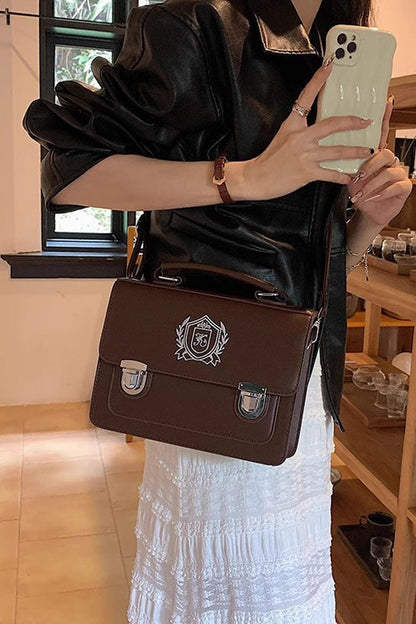 Classic Vintage Bag with a Flattering Fit