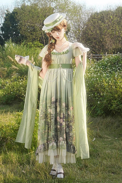 Classic Vintage Dress with a Flattering Fit