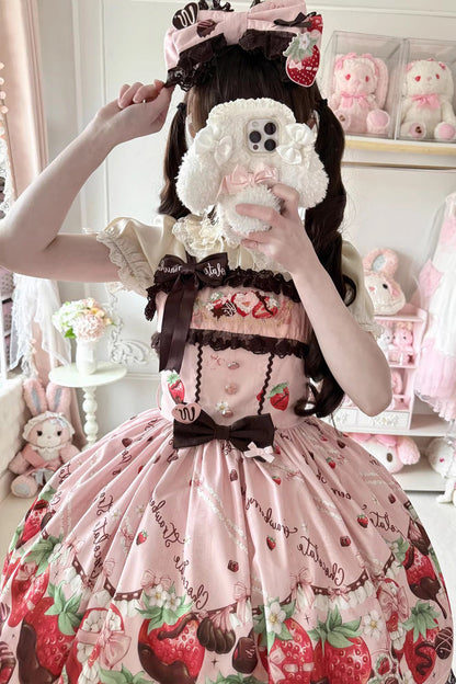 Subtly Elegant Dress with a Refined Vintage Look