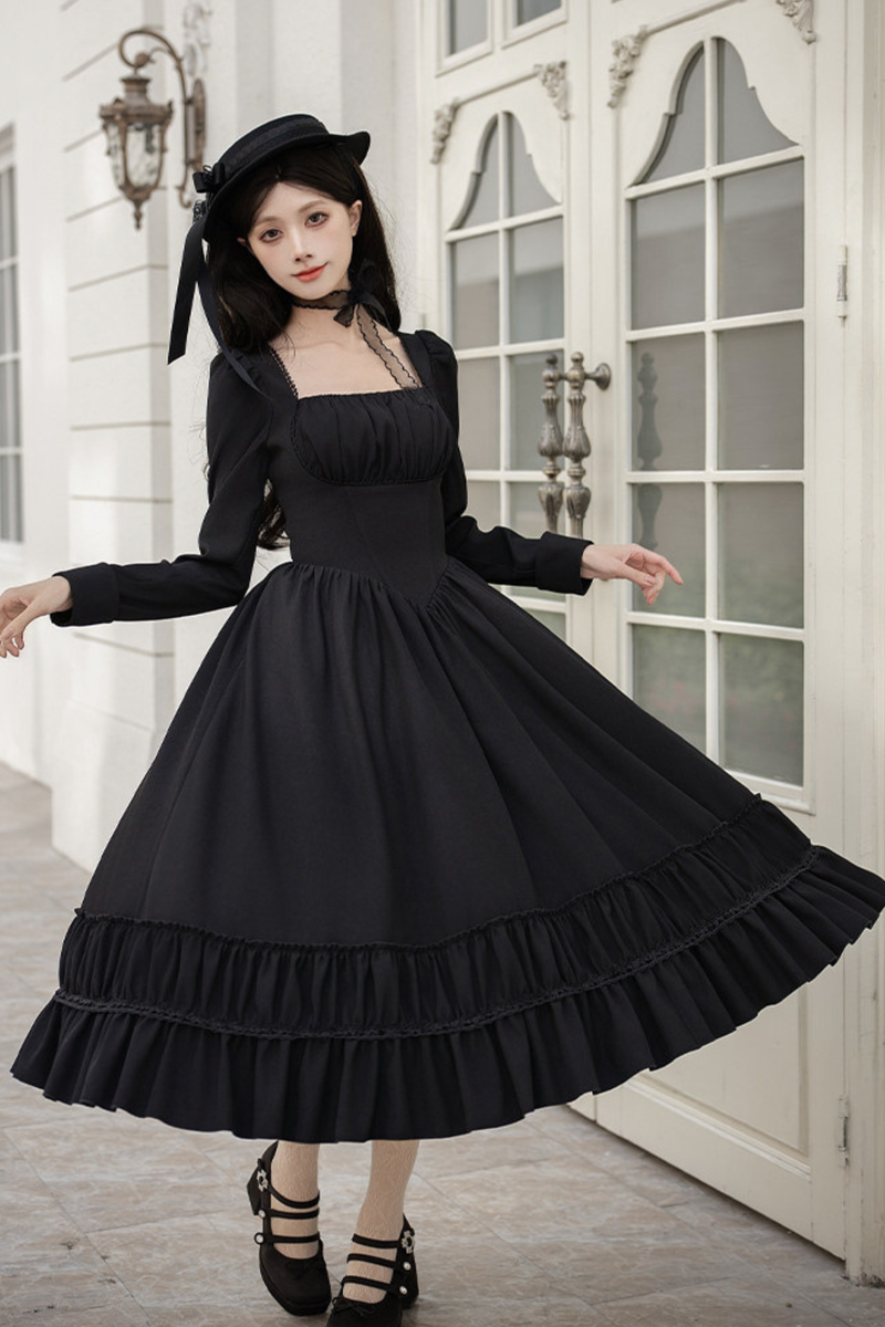 Gothic Dress + Fake Collar + Hat