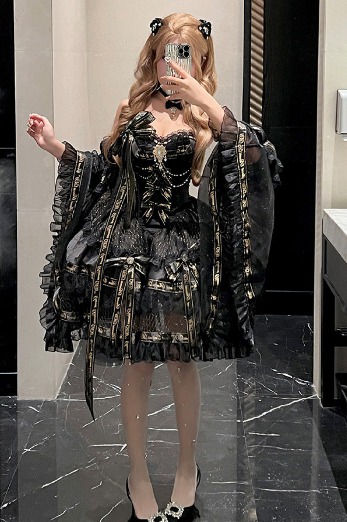 Golden Gothic Dress + Choker + Sleeve + Badge