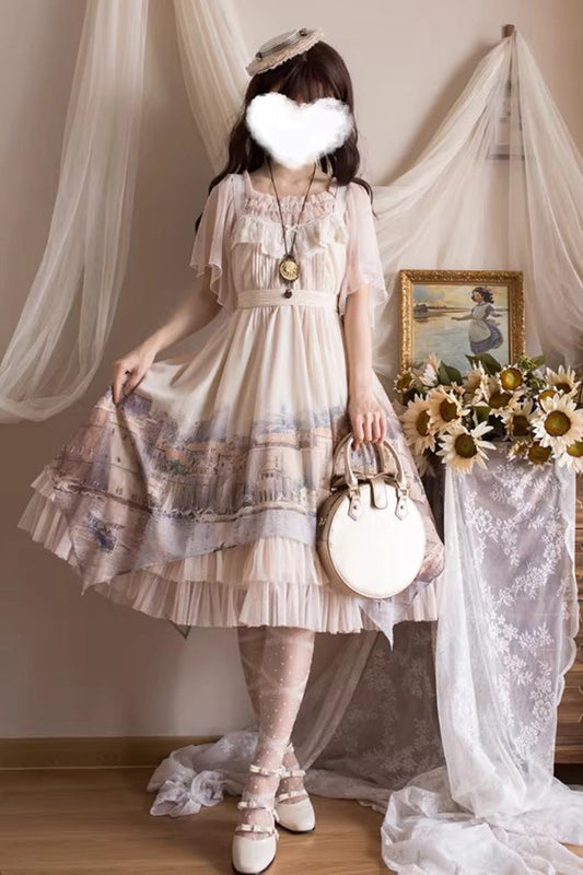 Finely Styled Dress with a Classic Vintage Look