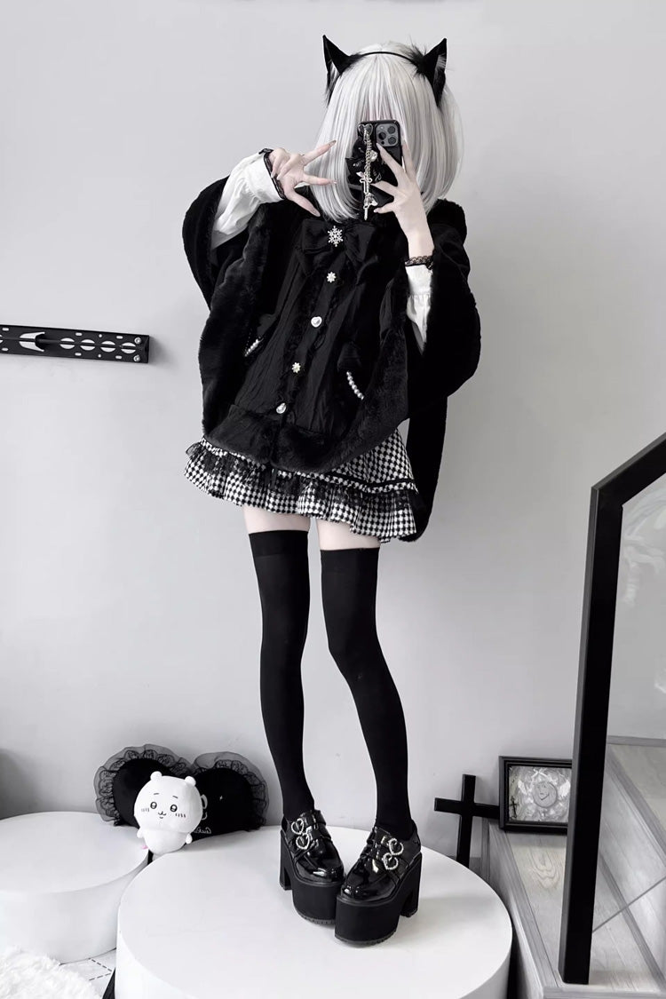 Elegantly Styled Coat for Everyday Wear